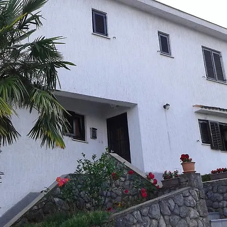 Ceric Apartmán