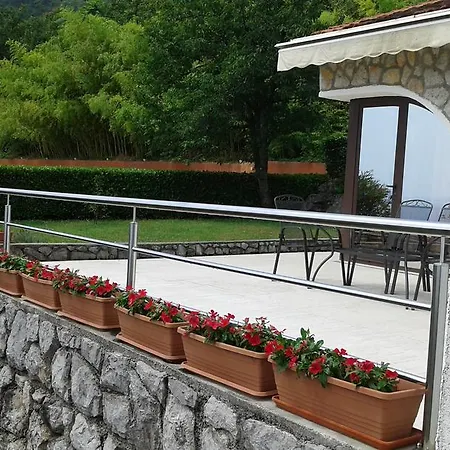 Ceric Apartmán