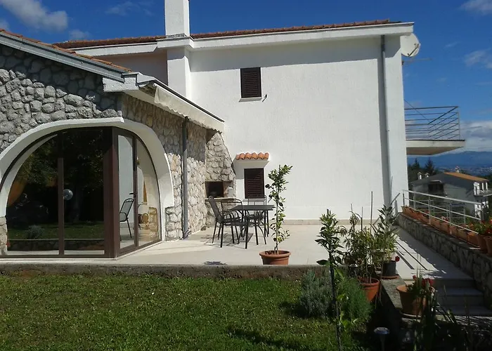 Ceric Apartment *